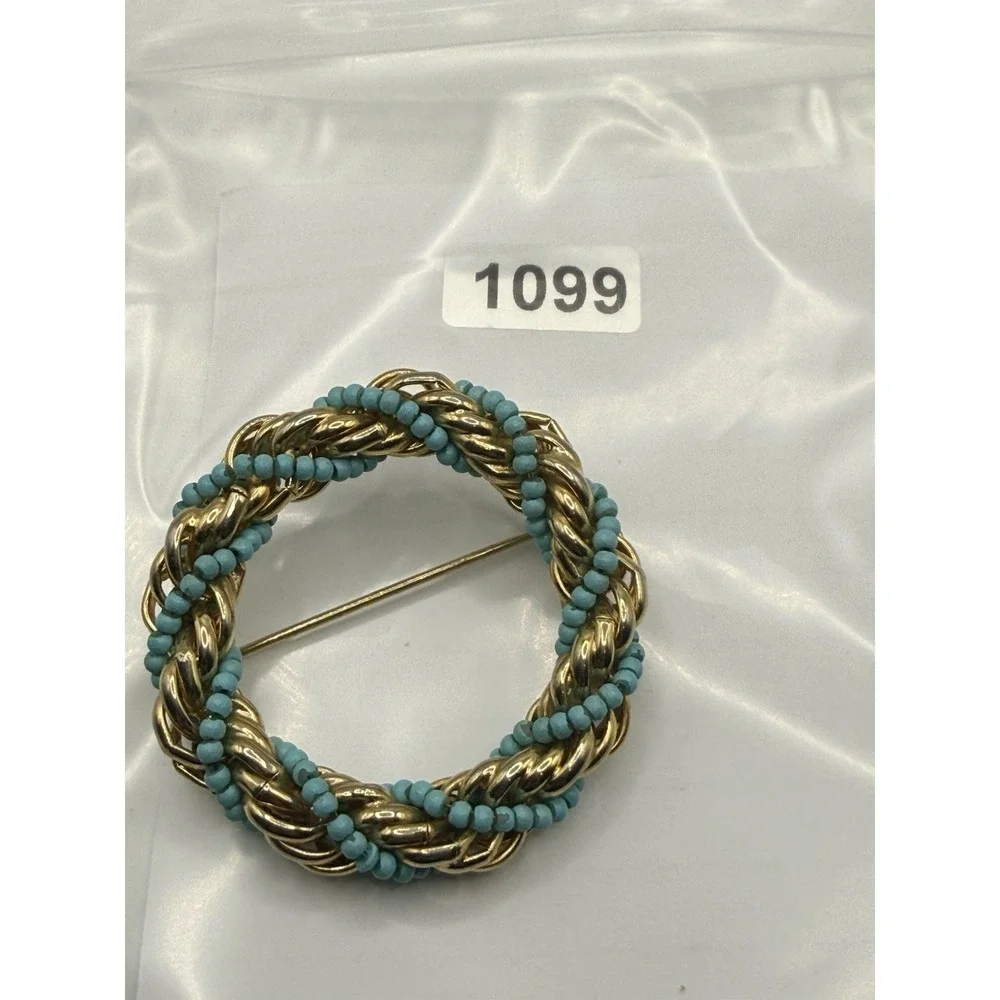 Vintage Wreath Brooch Gold Tone Turquoise Color Accent Beads Braided Twist